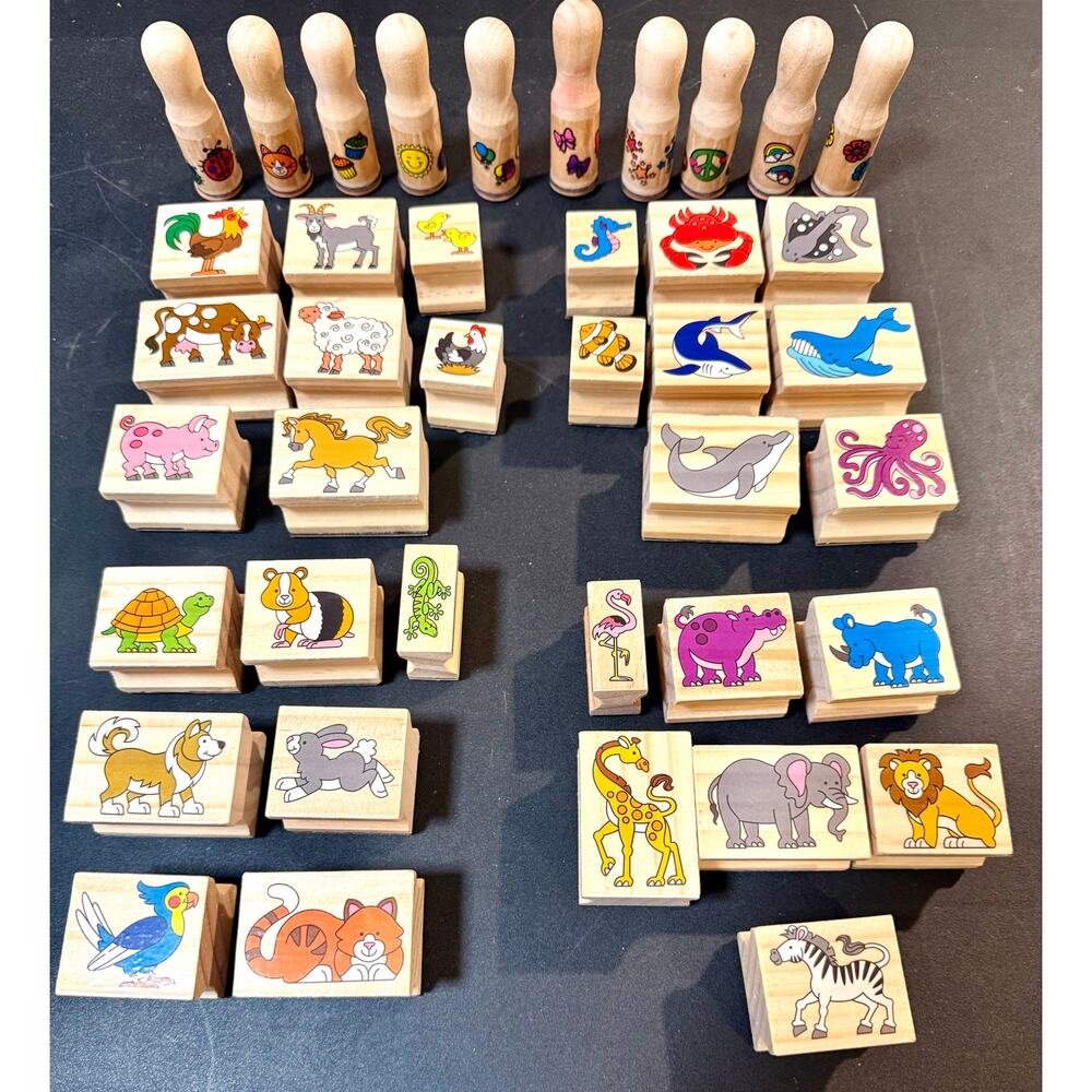 Melissa & Doug Deluxe Wooden Animal Stamp set 91023 & Happy Handles set of 40